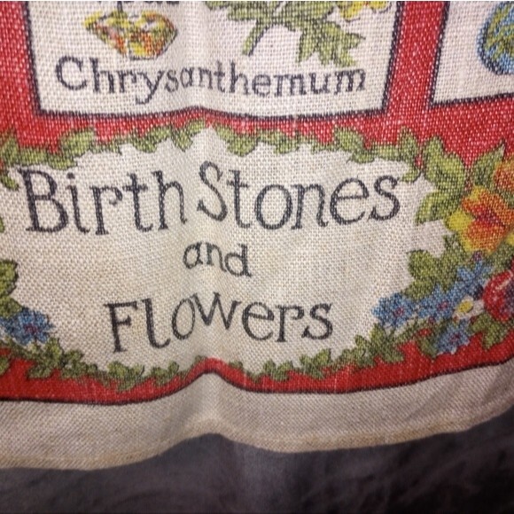 Vintage 1976 Birthstones and Flowers Linen Wall Hanging Tea Towel - Picture 4 of 5